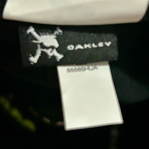 NWT Oakley Adjustable Strap Hat Cap - Picture 9 of 10